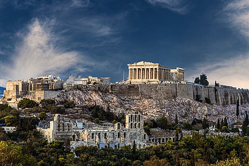 It's time to buy VAT-exempt real estates in Greece for an EU permanent residence permit